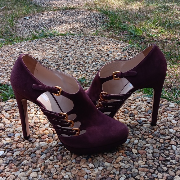 Prada Suede Buckle Pumps - Picture 12 of 15